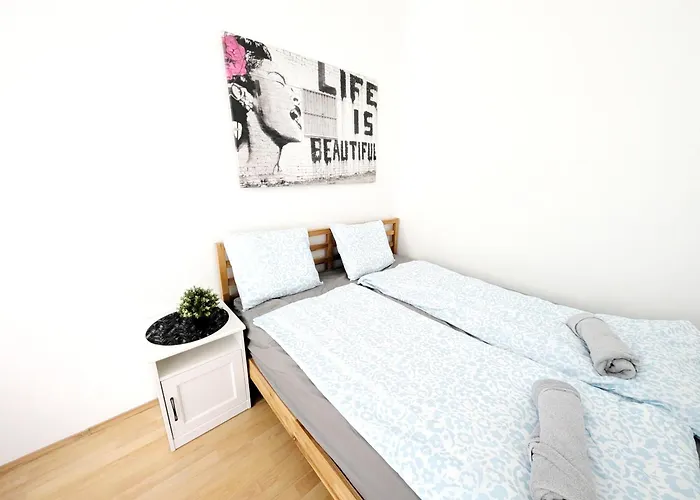 Comfortable In Wiener Stadthalle Area G4 * Відень