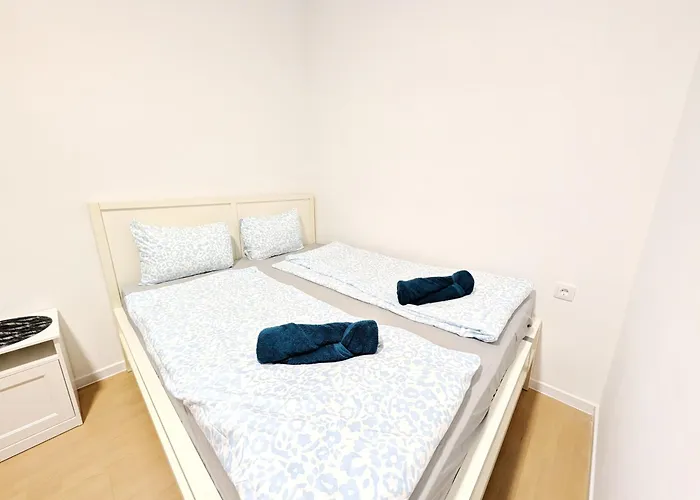 Comfortable In Wiener Stadthalle Area G4 * Відень
