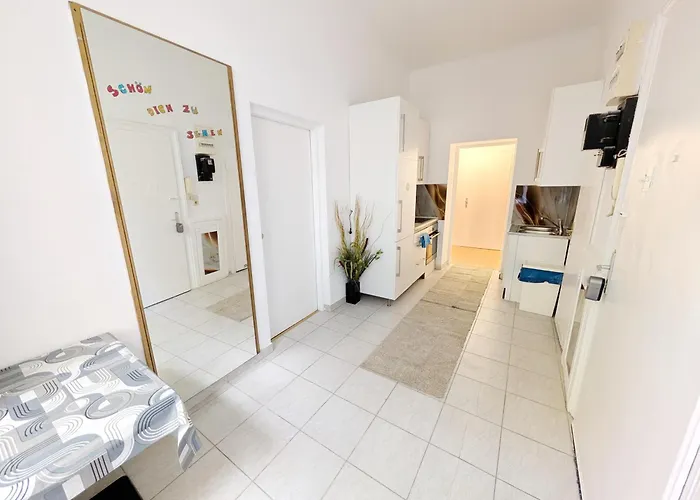 Проживання в сім'ї Comfortable In Wiener Stadthalle Area G4 *