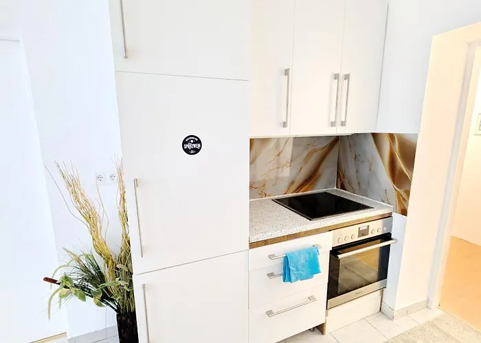 Проживання в сім'ї Comfortable In Wiener Stadthalle Area G4