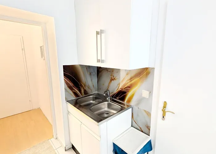 Comfortable In Wiener Stadthalle Area G4 Проживання в сім'ї