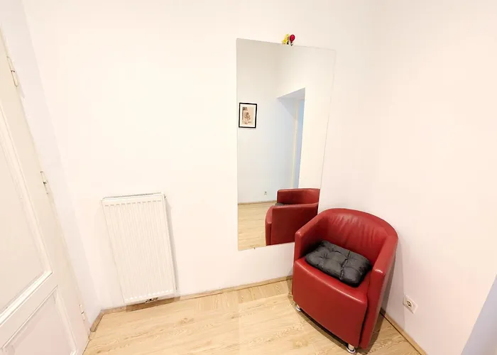 Проживання в сім'ї Comfortable In Wiener Stadthalle Area G4 *
