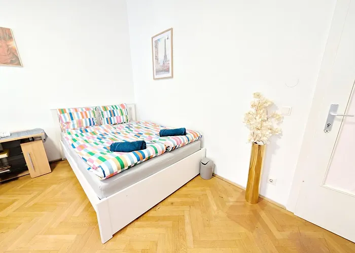 Comfortable In Wiener Stadthalle Area G4 Відень